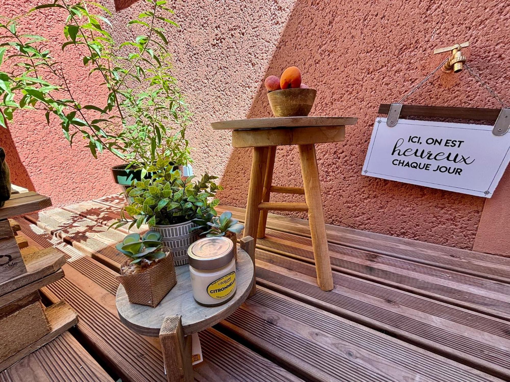 Maison Pour 12P, Piscine A Debordement Chauffee D'Avril A Octobre Inclus Ruoms Eksteriør bilde